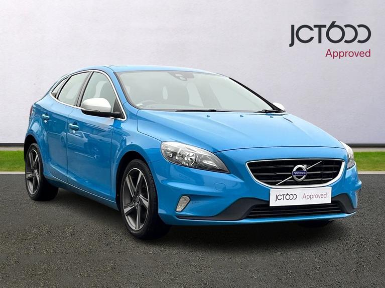 Used 2015 VOLVO V40 2.0 D2 R-Design Hatchback 5dr Diesel Manual Euro 6 (s/s) (120 ps) Blue at JCT600