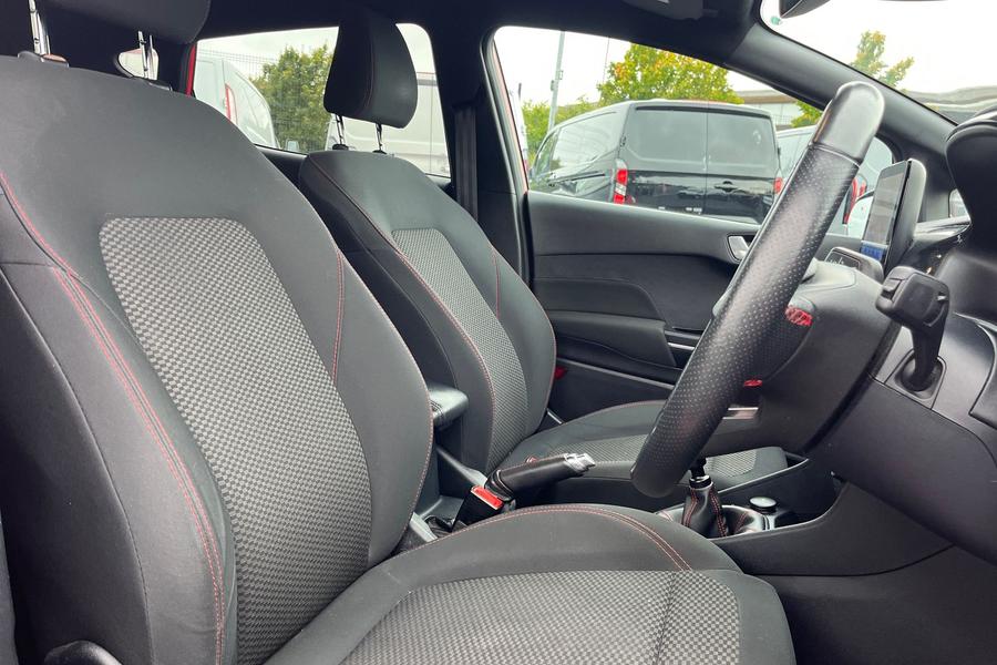 Ford Fiesta Photo autoimg-89d23c2b248f4cab232869796addf6289599eac3.jpg