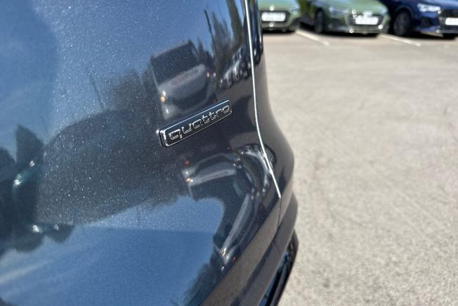 AUDI Q5 Photo 31