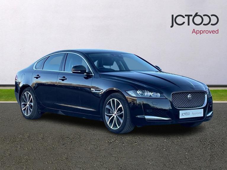 Used 2020 JAGUAR XF 2.0i Portfolio GPF Saloon 4dr Petrol Auto Euro 6 (s/s) (250 ps) Black at JCT600