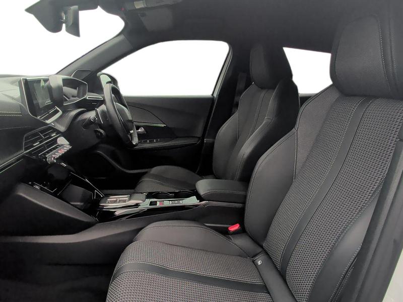 Used Peugeot 2008 NG22ZNW 17
