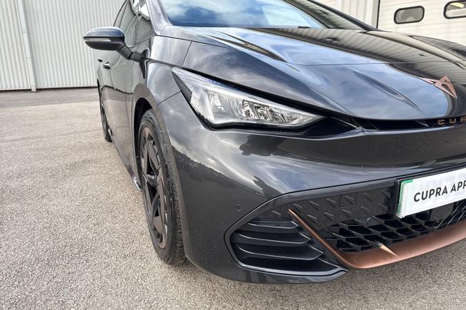 CUPRA BORN Photo 19