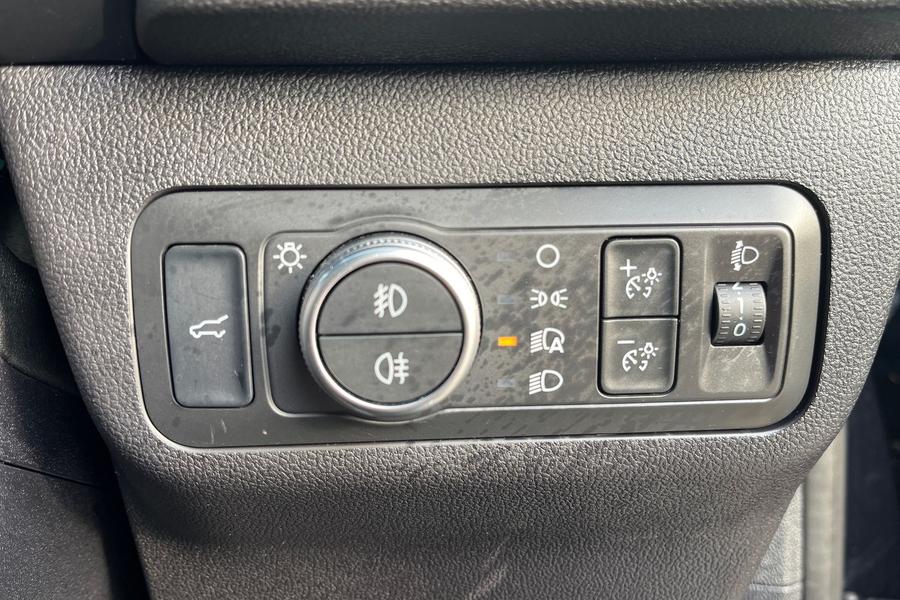 Ford Kuga Photo autoimg-89e38e6297c869159f43e0a4218bcd5d8d7953ad.jpg