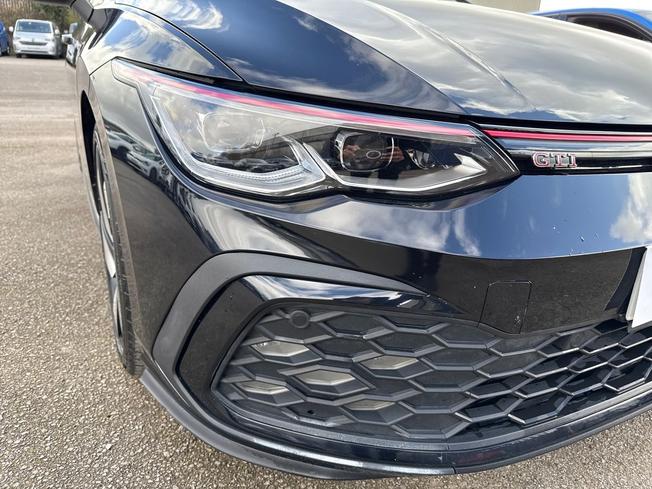 VOLKSWAGEN Golf Photo 19