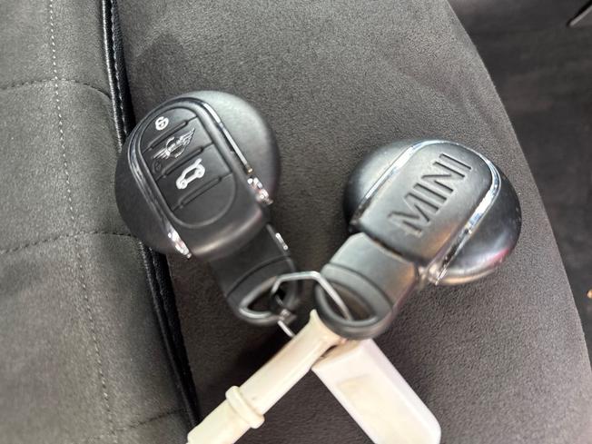 MINI Hatch Photo 46