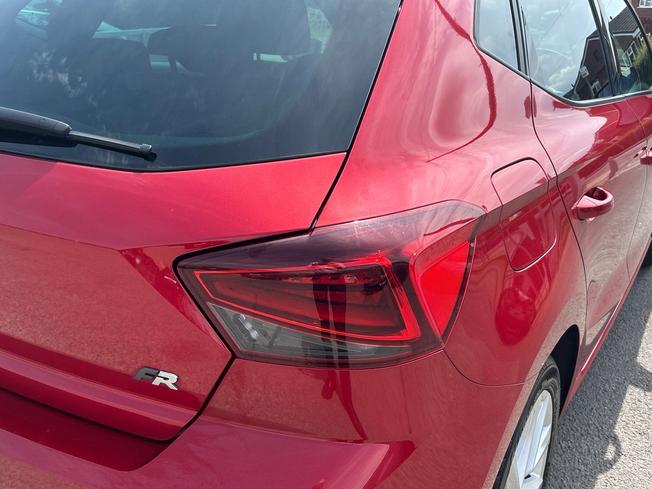 SEAT Ibiza Photo 18