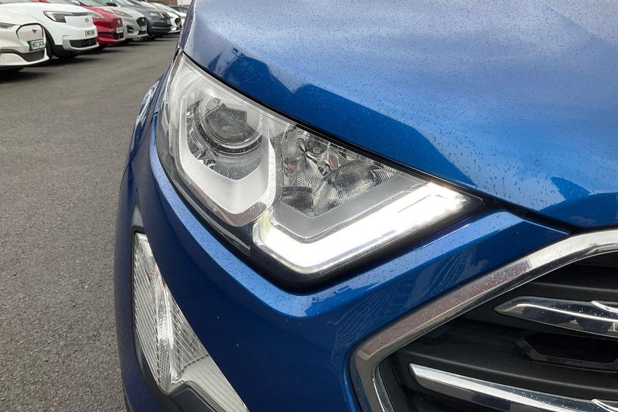 Ford ECOSPORT Photo autoimg-89f88d4dbf04a3c5995a16b12b12f0e0db3a2a3f.jpg