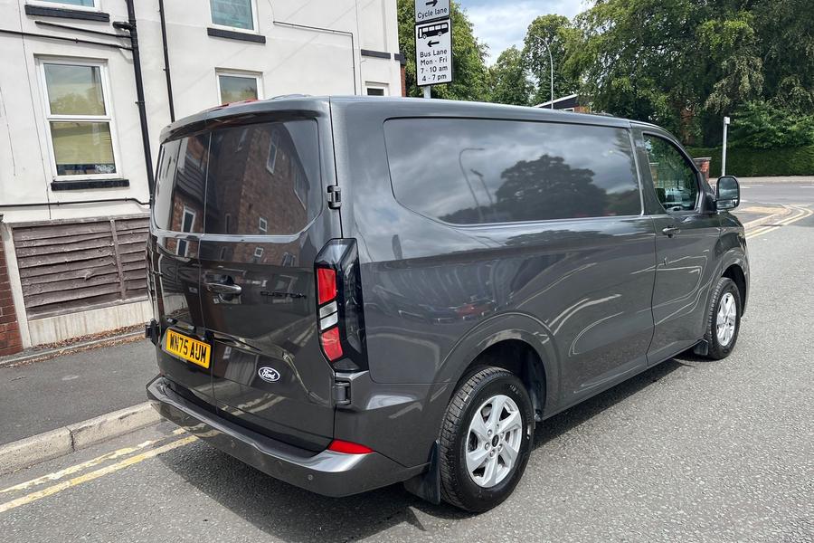 Ford TRANSIT CUSTOM Photo autoimg-89fa5f40090c598094159da829dddb9493b5fd89.jpg
