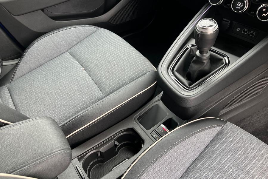 Renault CLIO Photo autoimg-89fac68b6c65d385b68b6c01c835fb4ecd0171b3.jpg