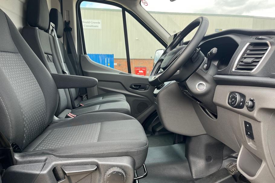 Used Ford TRANSIT WV26UTX 32