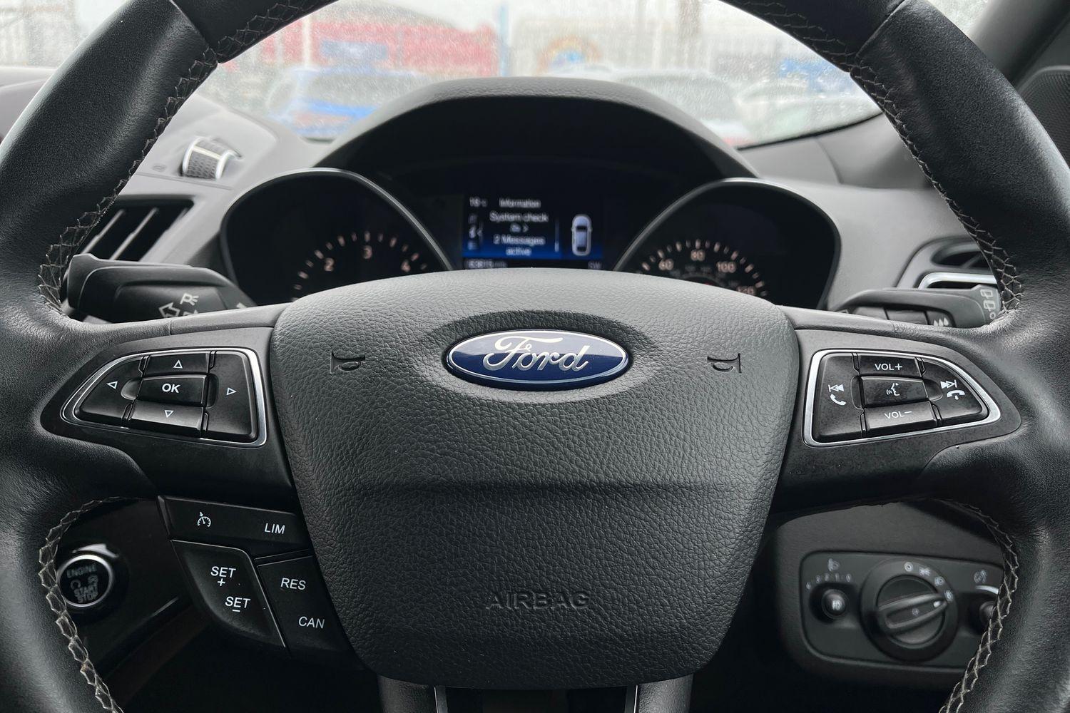 Ford KUGA Photo 11
