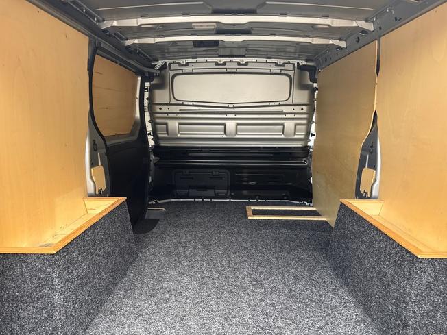 RENAULT Trafic Photo 34