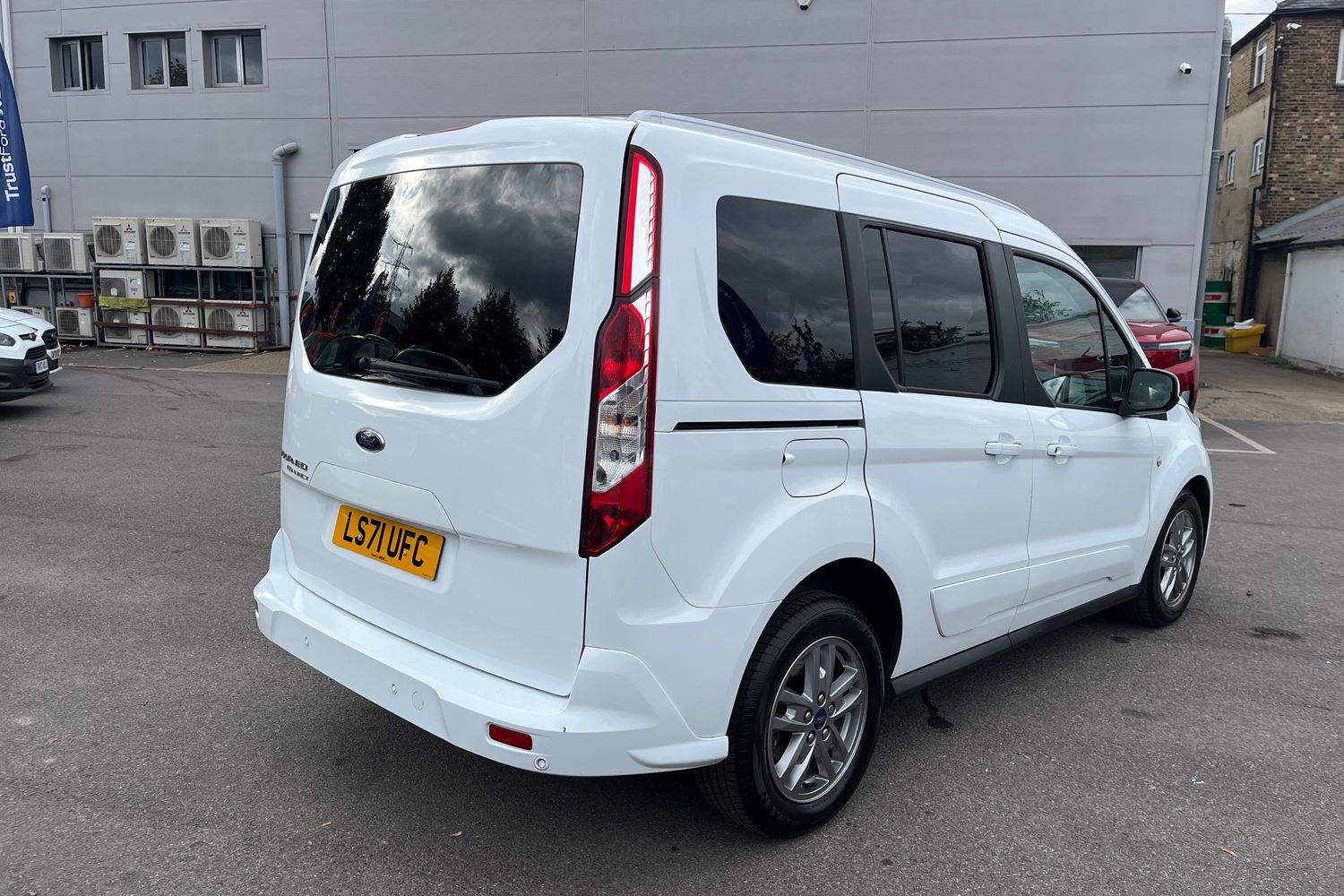 Ford Tourneo Connect Photo 34