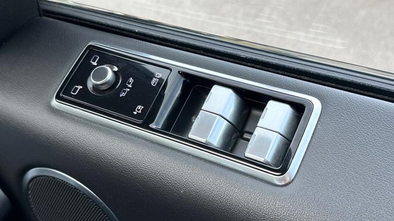 Used Land Rover Range Rover Sport YM71JLX 25