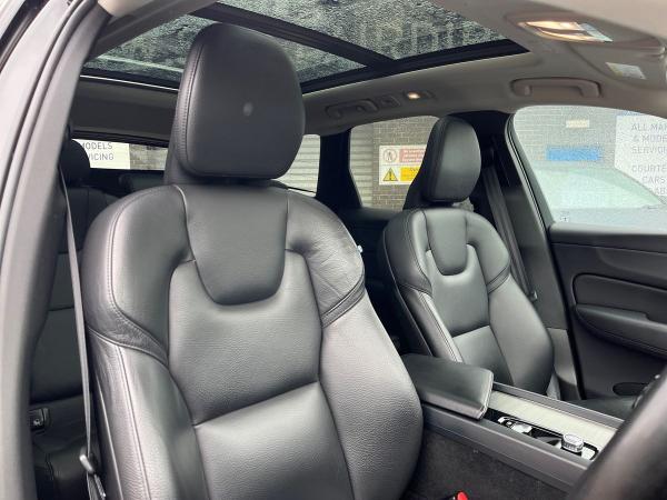 Volvo XC60 Photo autoimg-8a0a467eb22894c149bfd0e9a1feecd60f06f633.jpg