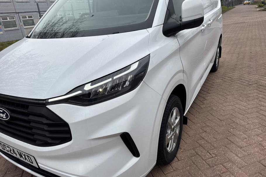 Used Ford TRANSIT CUSTOM DS24MXD 17