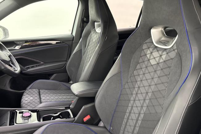 VOLKSWAGEN Tiguan Photo 22