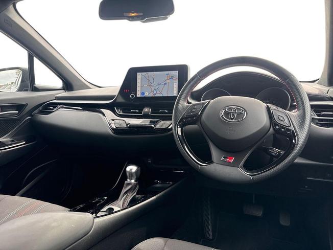 TOYOTA C-Hr Photo 6