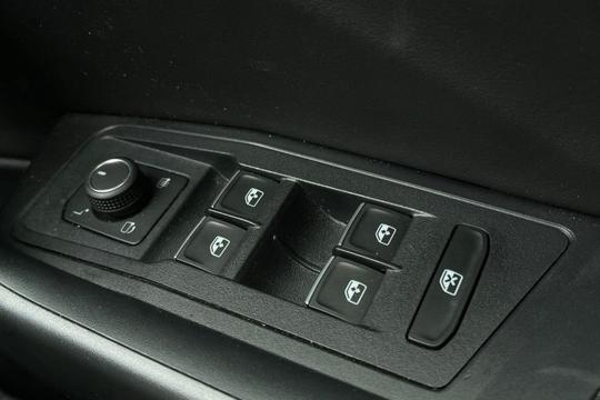 Volkswagen T-roc Photo autoimg-8a15a29472ff8e9310bfa2174e079c9d5b00783f.jpg