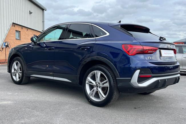 AUDI Q3 Photo 57