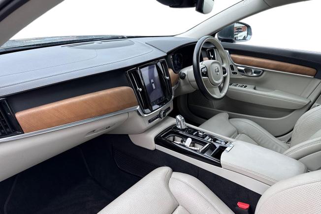 VOLVO V90 Photo 2