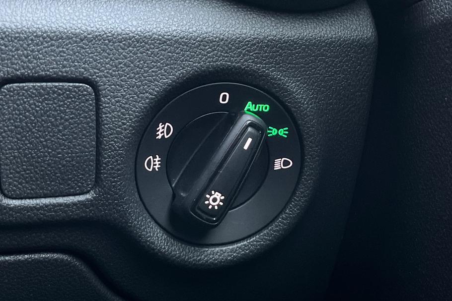 Used Skoda Fabia MV25YRA 37