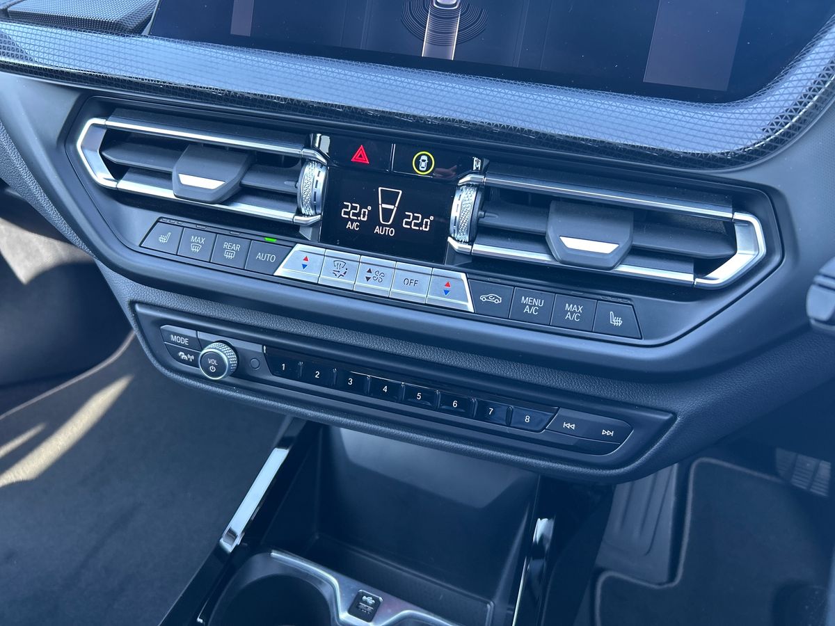 BMW 1 Series Photo 11
