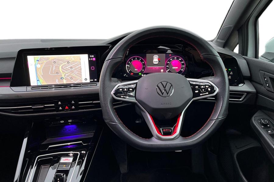Volkswagen Golf Photo autoimg-8a1fa8009e4a6e7c2f5d8264f816e7878cafd0f8.jpg
