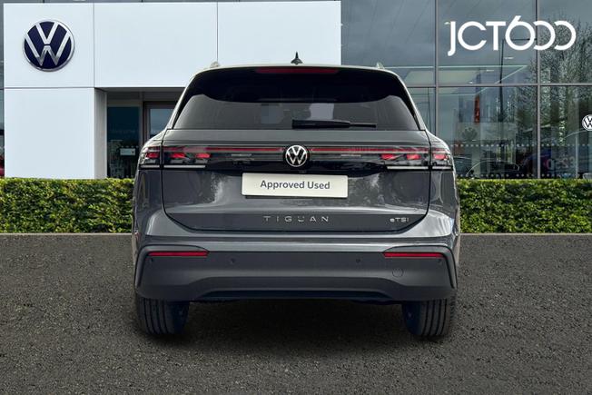 VOLKSWAGEN Tiguan Photo 7