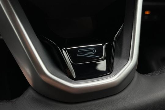 Volkswagen Passat Photo autoimg-8a22eeb3570f80cbc2340d456b183e4bb076fd55.jpg
