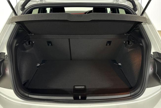 VOLKSWAGEN Polo Photo 12