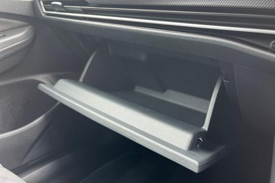 Volkswagen Golf Photo autoimg-8a2eaf3a63f74e31c365cd81814ca718cbc46287.jpg
