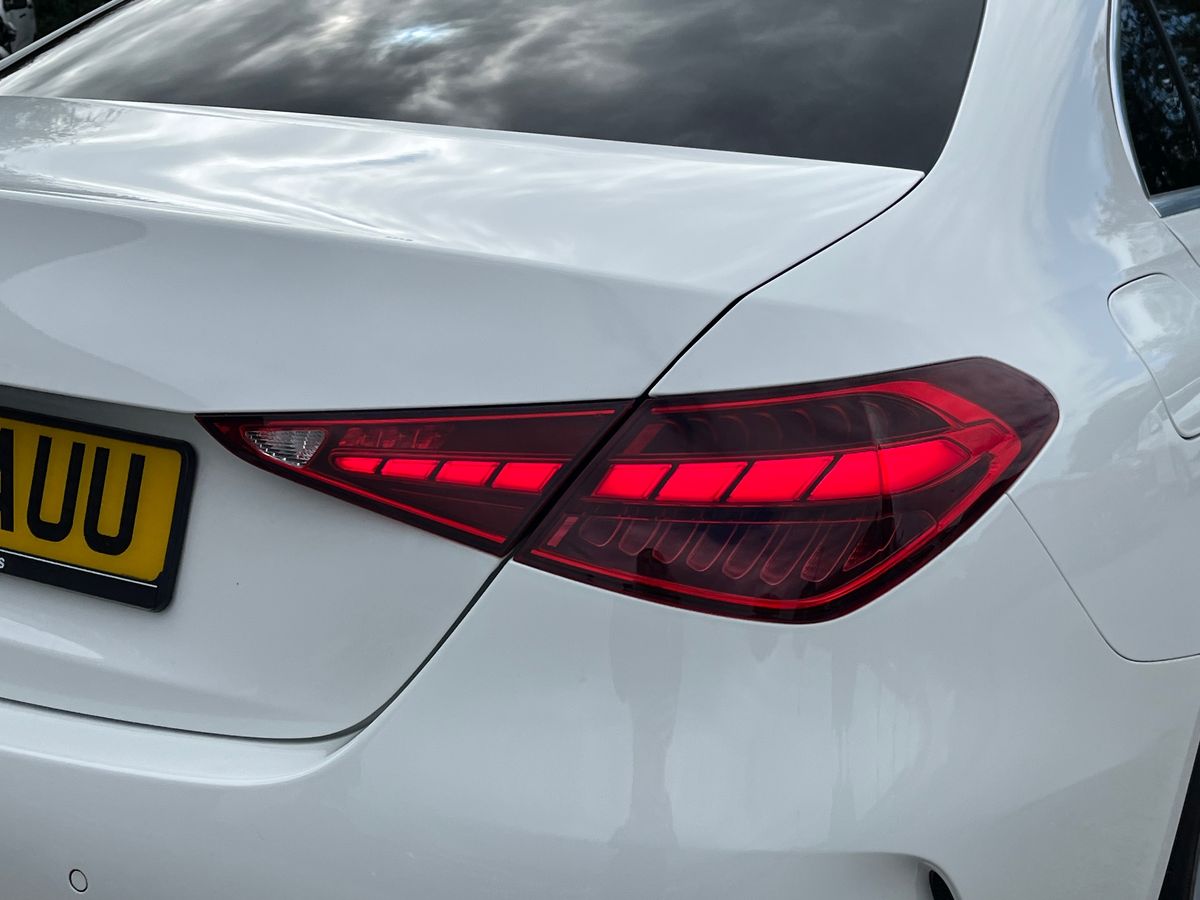Mercedes-Benz C Class Photo 20