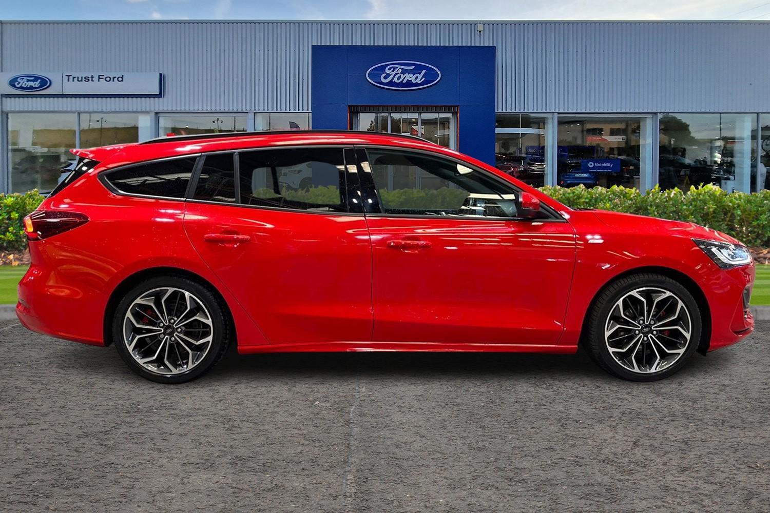Ford FOCUS Photo 2
