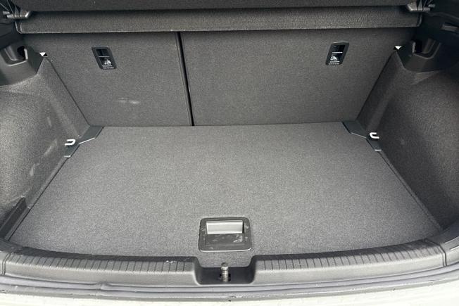 VOLKSWAGEN Polo Photo 12