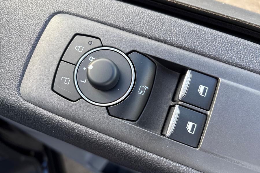 Ford TRANSIT CUSTOM Photo autoimg-8a36630e7108b21951e023401aa32f63a22c2a09.jpg