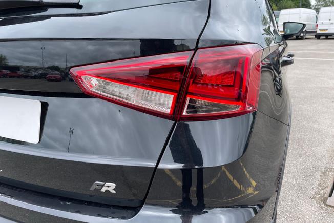 SEAT Arona Photo 18