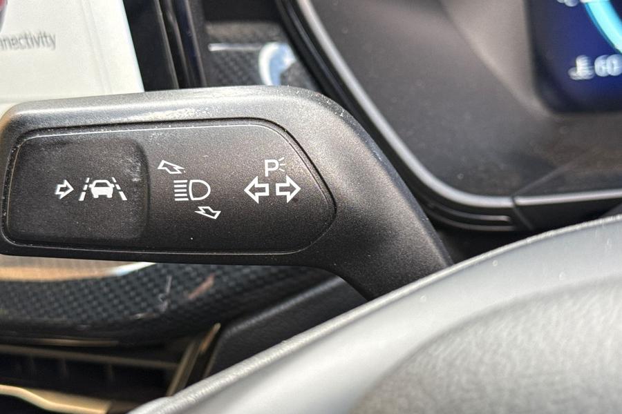 Ford FOCUS Photo autoimg-8a40fa49f9d63f04bda6992801072681b5a0cbc2.jpg