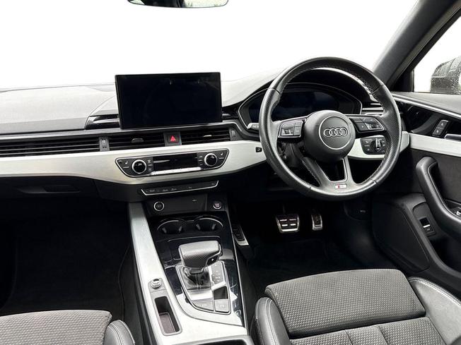 AUDI A4 Photo 11