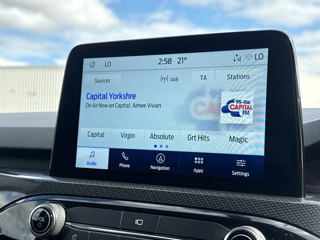 FORD Kuga Photo 13