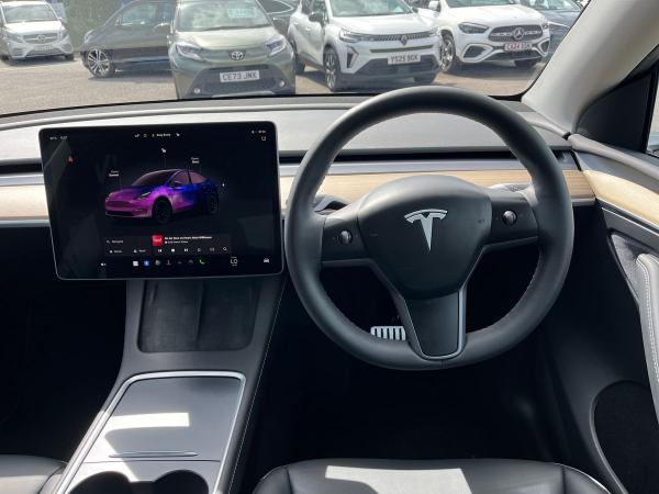 TESLA Model Y Photo autoimg-8a441985cc300889986d82e082eedafc38a6a178.jpg