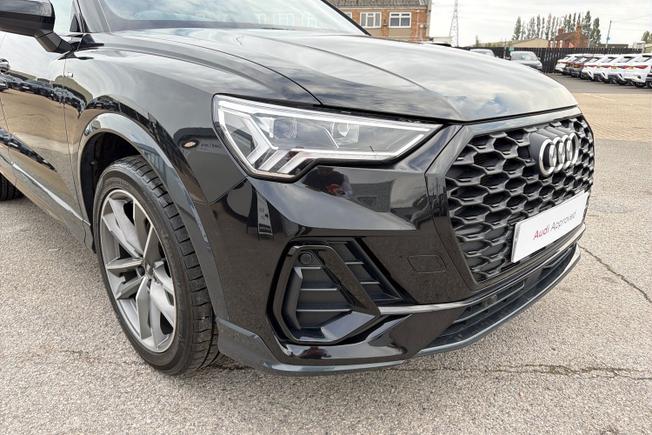 Audi Q3 Photo 29