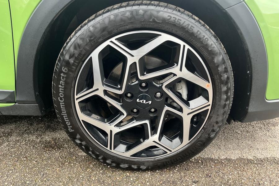 Kia XCEED Photo autoimg-8a4a518f51a26490196431dbfb69831f45cbf8b7.jpg