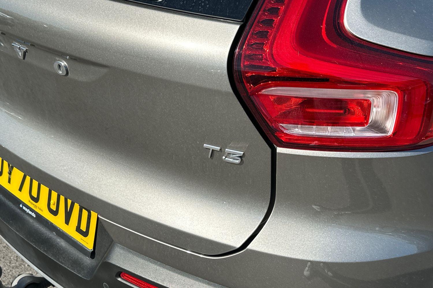 Volvo XC40 Photo 23