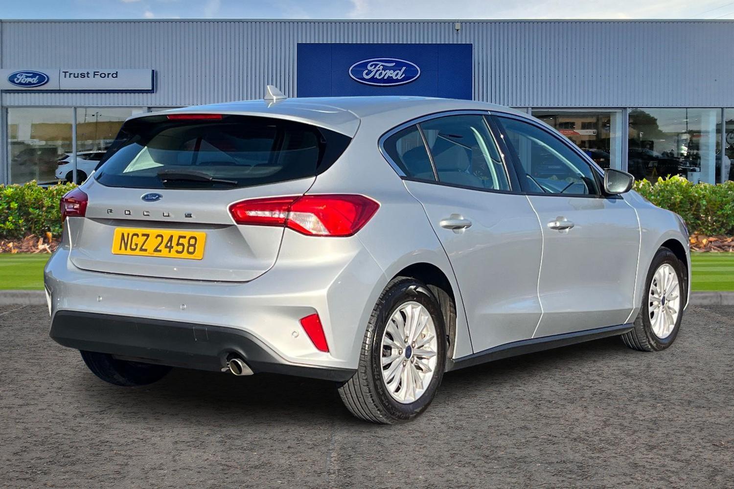 Ford FOCUS Photo 3