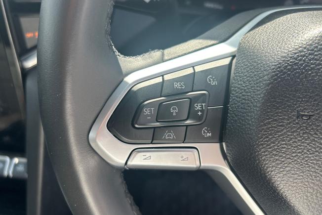 VOLKSWAGEN Amarok Photo 16