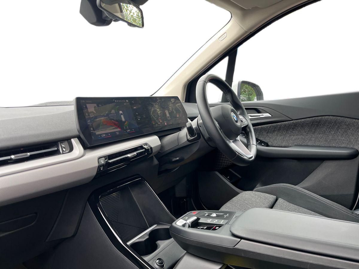 BMW 2 Series Active Tourer Photo 2