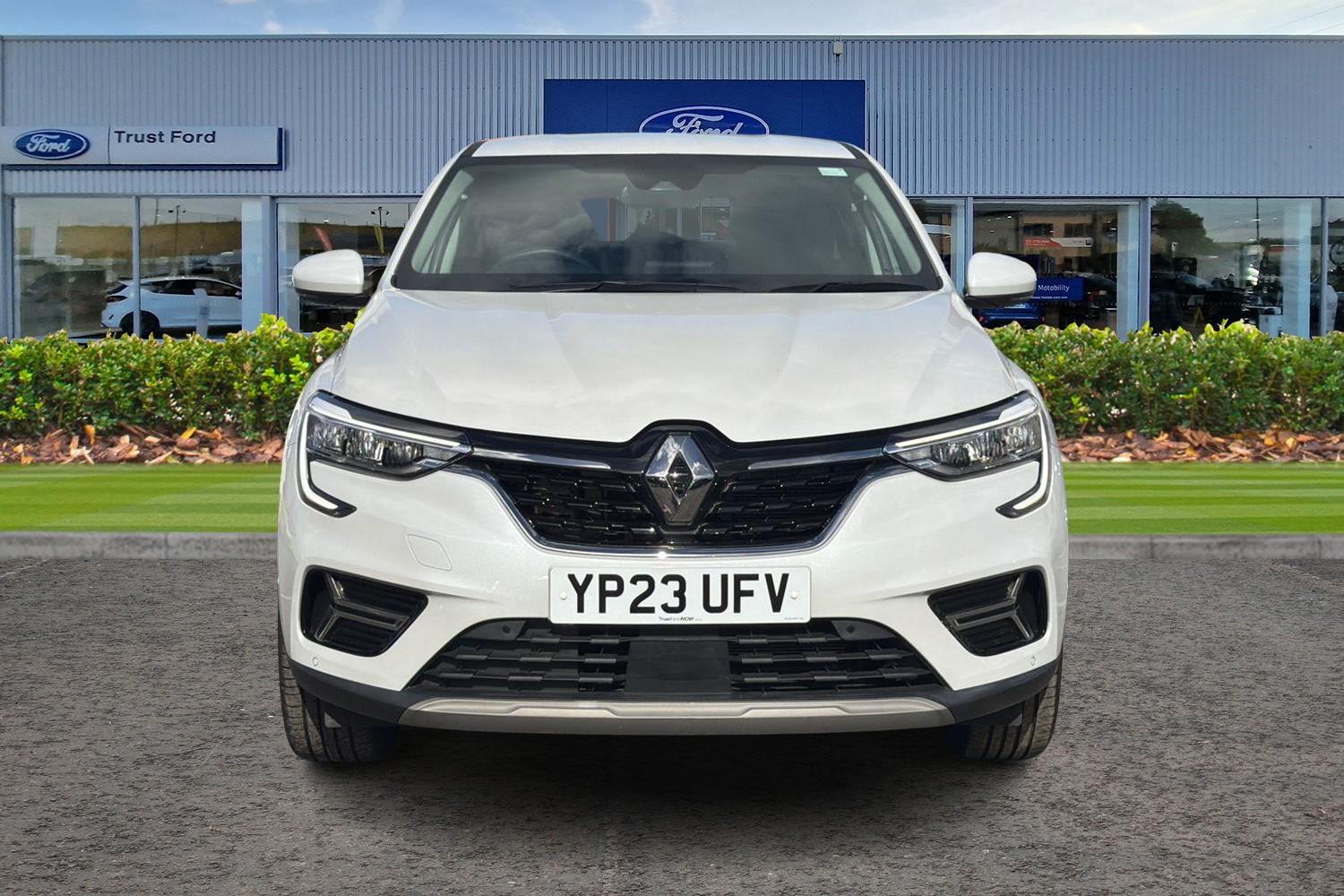Renault ARKANA Photo 5