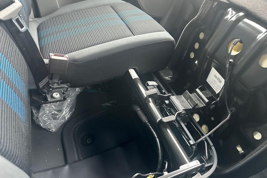 Used Ford E-TRANSIT CUSTOM MX75KEK 18