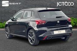 SEAT Ibiza Photo 3